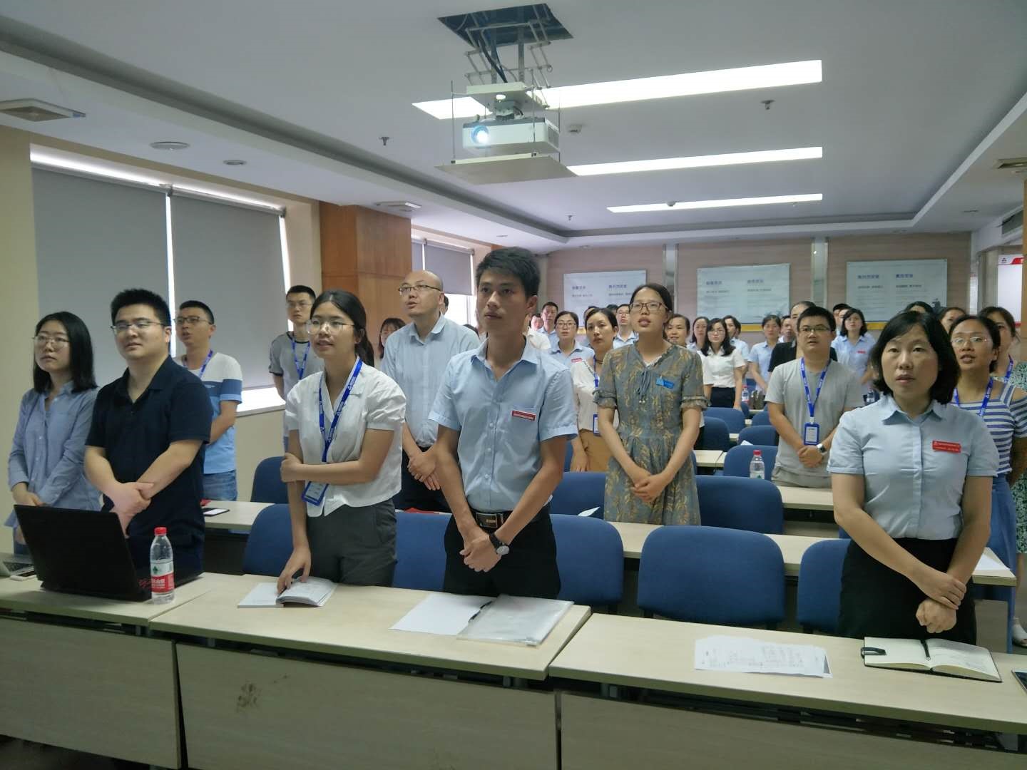 国产AV熟女一区二区三区