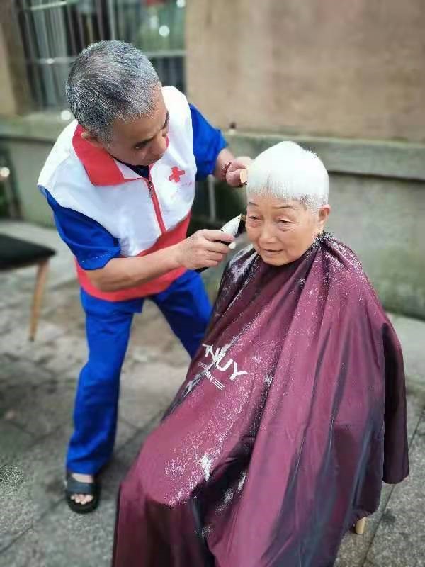 国产AV熟女一区二区三区